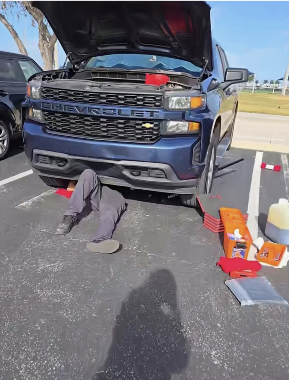 Mobile mechanic service — Tire Pros FL comes to you